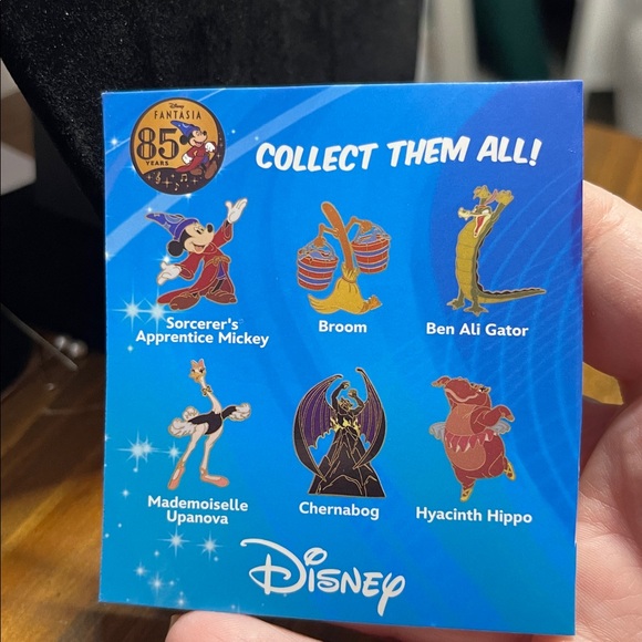 Loungefly/Disney Ostrich Pin with Black and White Accents - Picture 4 of 4